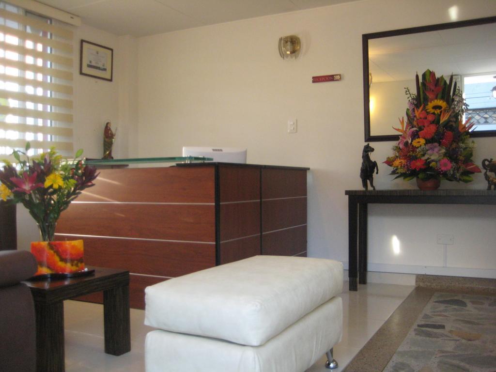Hotel Casa Santa Marta โบโกตา ภายนอก รูปภาพ