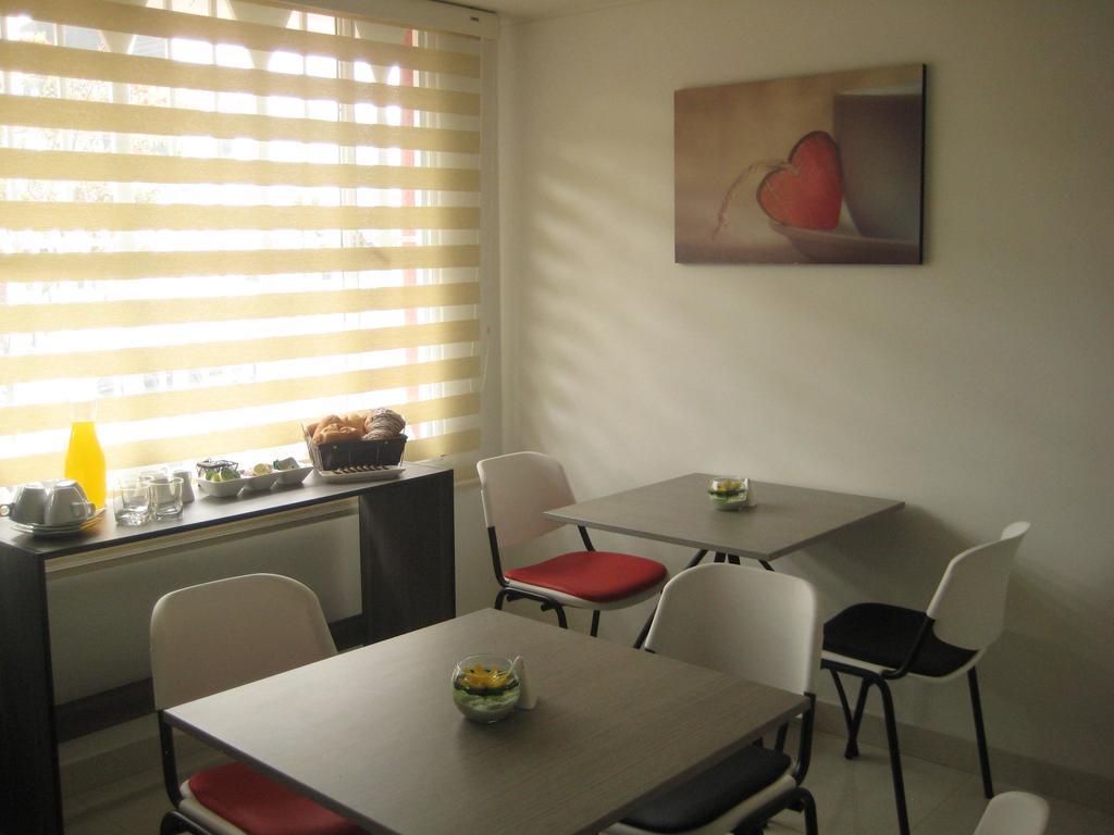 Hotel Casa Santa Marta โบโกตา ภายนอก รูปภาพ